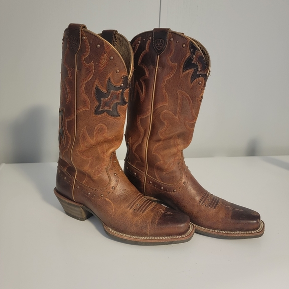 Ariat Square Toe Cowboy Boots - Picture 10 of 13